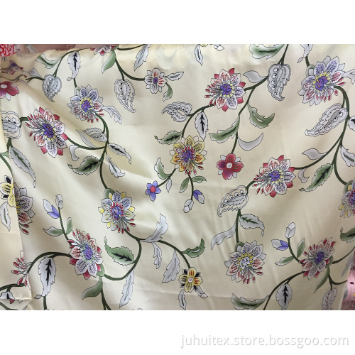 100% pure silk 16mm charmeuse 90*90cm square scarf shawl with more than 50 printing patterns in stock
